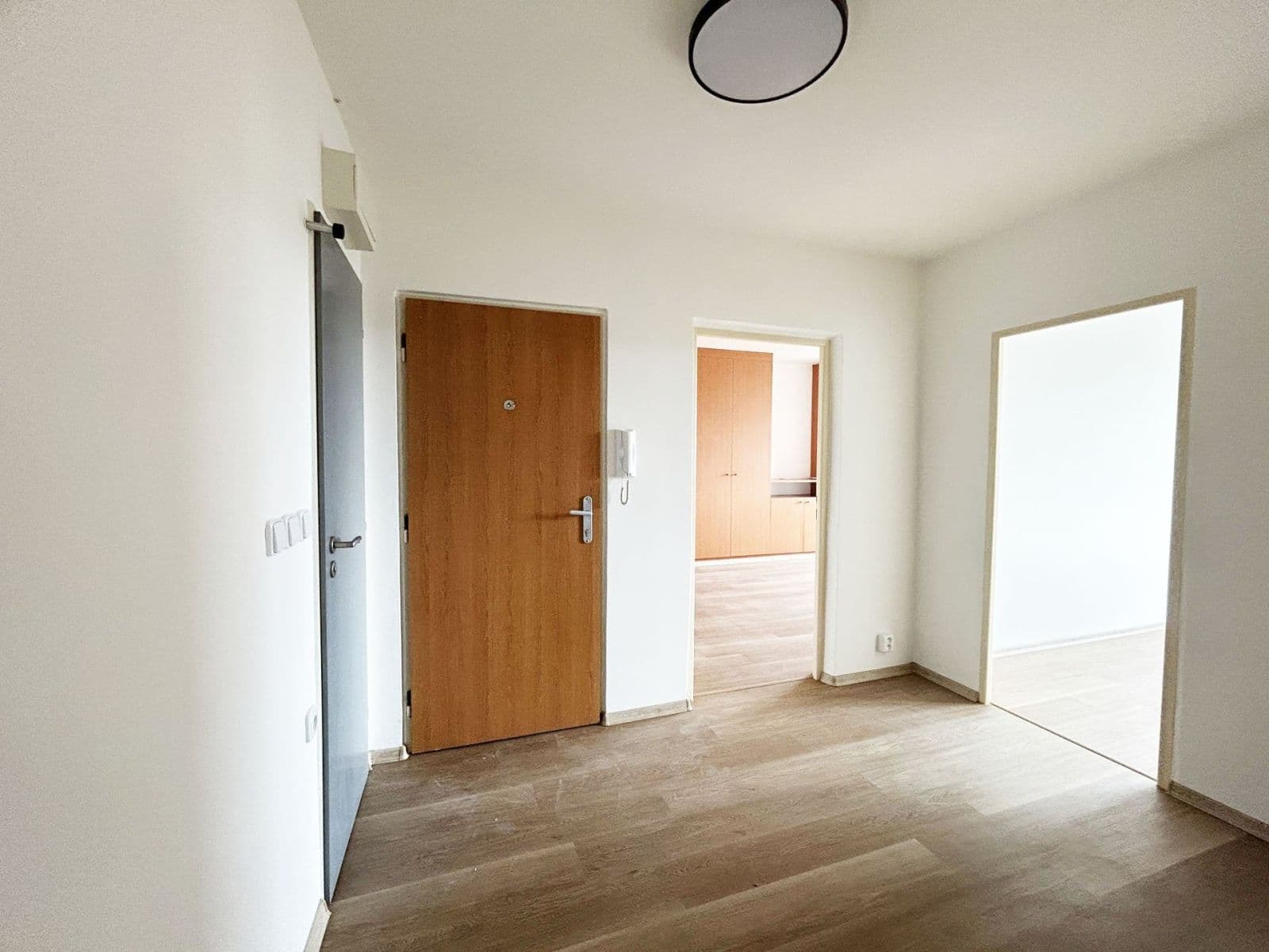 Pronájem bytu 3+1 84 m², Roháčova, Český Brod, Středočeský kraj Pronájem bytu 3+1 84 m², Roháčova, Český Brod, Středočeský kraj
