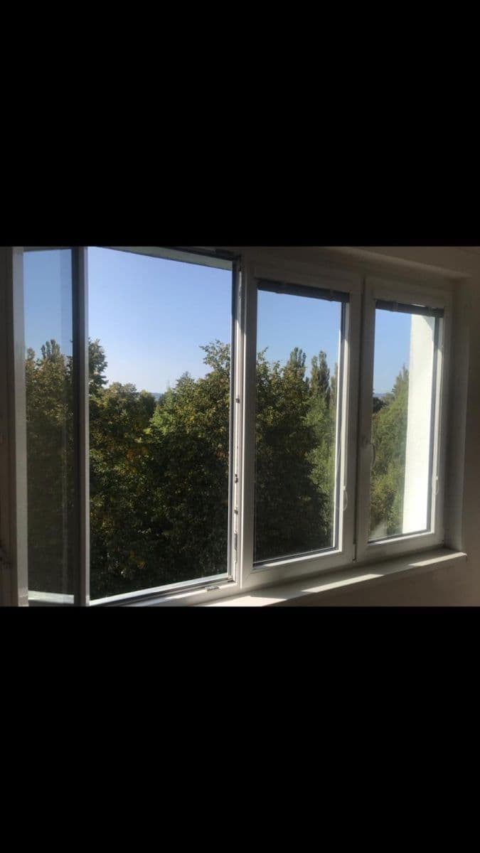 Prodej bytu 2+1 52 m², Plešivecká, Karlovy Vary, Karlovarský kraj Prodej bytu 2+1 52 m², Plešivecká, Karlovy Vary, Karlovarský kraj