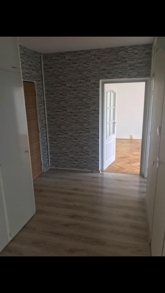 Prodej bytu 2+1 52 m², Plešivecká, Karlovy Vary, Karlovarský kraj Prodej bytu 2+1 52 m², Plešivecká, Karlovy Vary, Karlovarský kraj