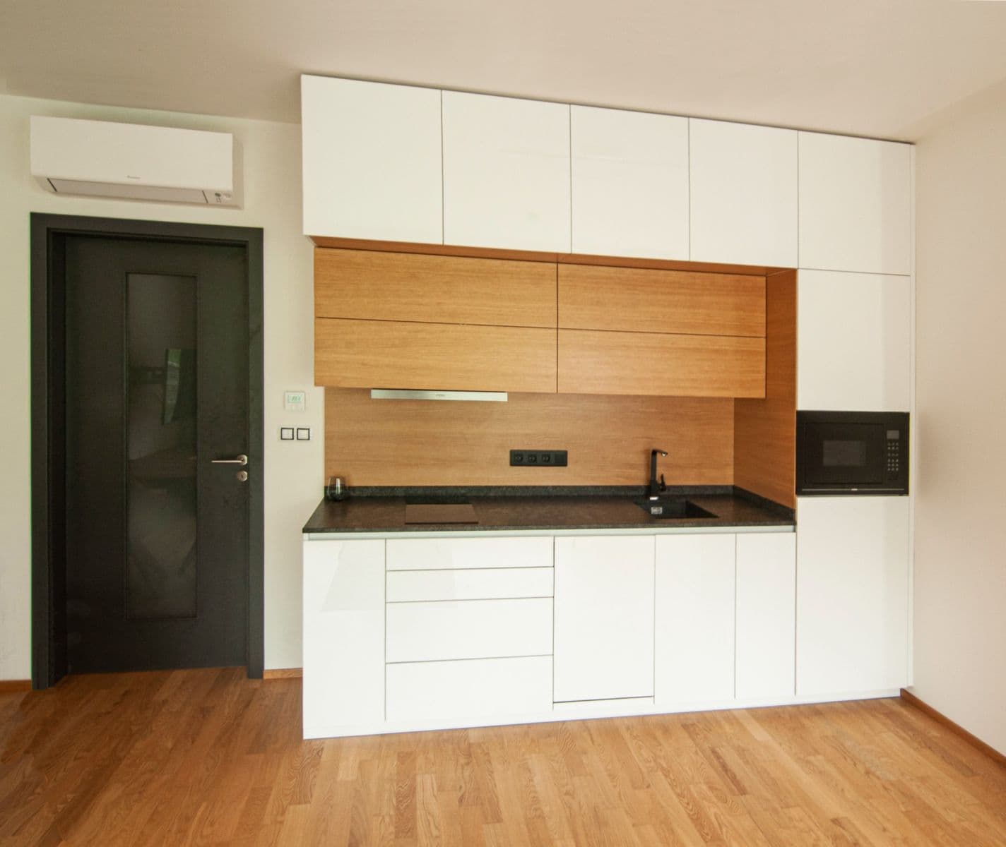 Pronájem bytu 1+kk 30 m², Lučištníků, Praha, Praha Pronájem bytu 1+kk 30 m², Lučištníků, Praha, Praha