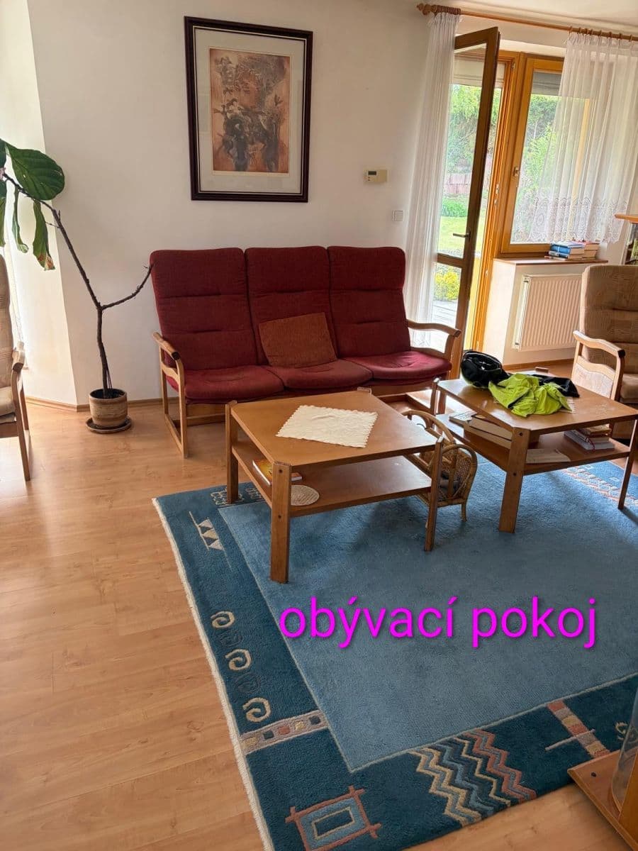 Prodej domu 100 m², pozemek 690 m², U Ovčárny, Karlovy Vary, Karlovarský kraj Prodej domu 100 m², pozemek 690 m², U Ovčárny, Karlovy Vary, Karlovarský kraj