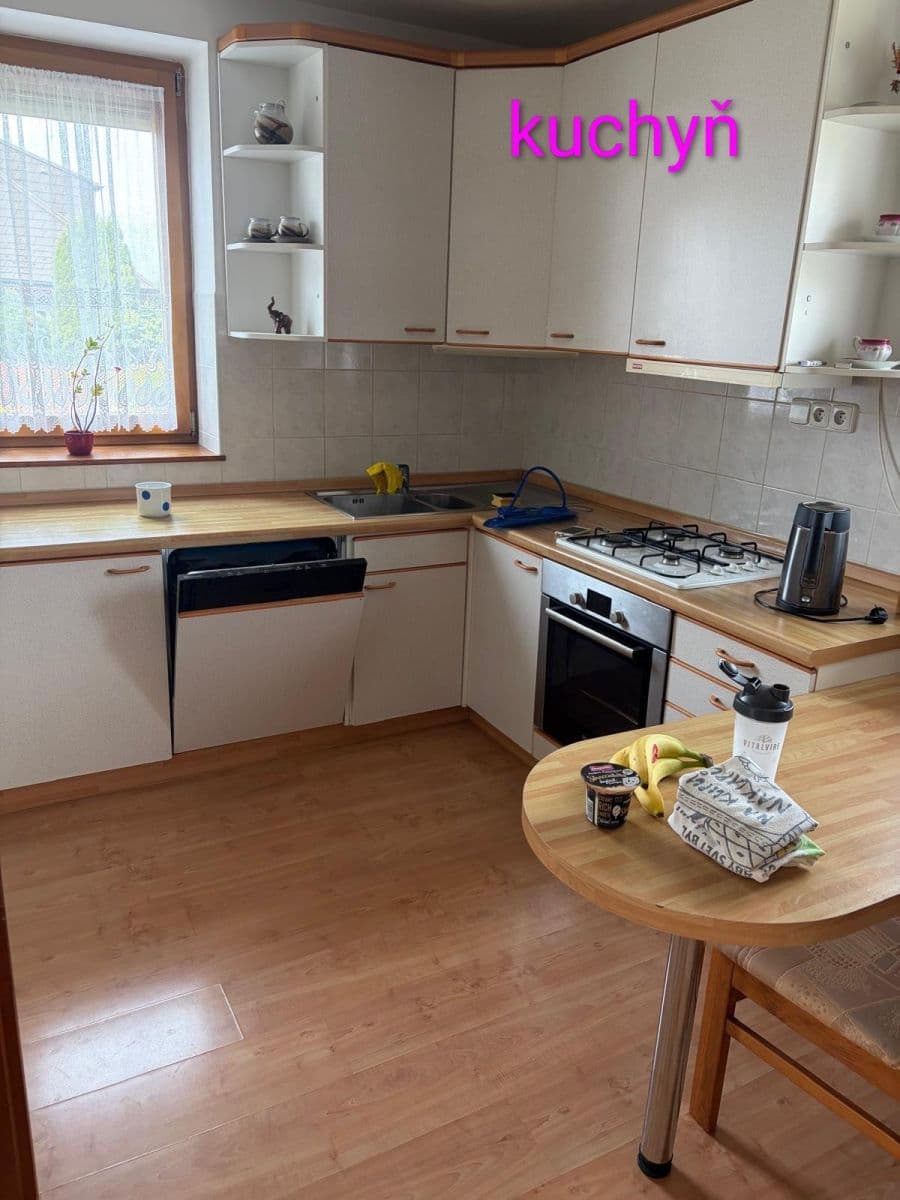 Prodej domu 100 m², pozemek 690 m², U Ovčárny, Karlovy Vary, Karlovarský kraj Prodej domu 100 m², pozemek 690 m², U Ovčárny, Karlovy Vary, Karlovarský kraj