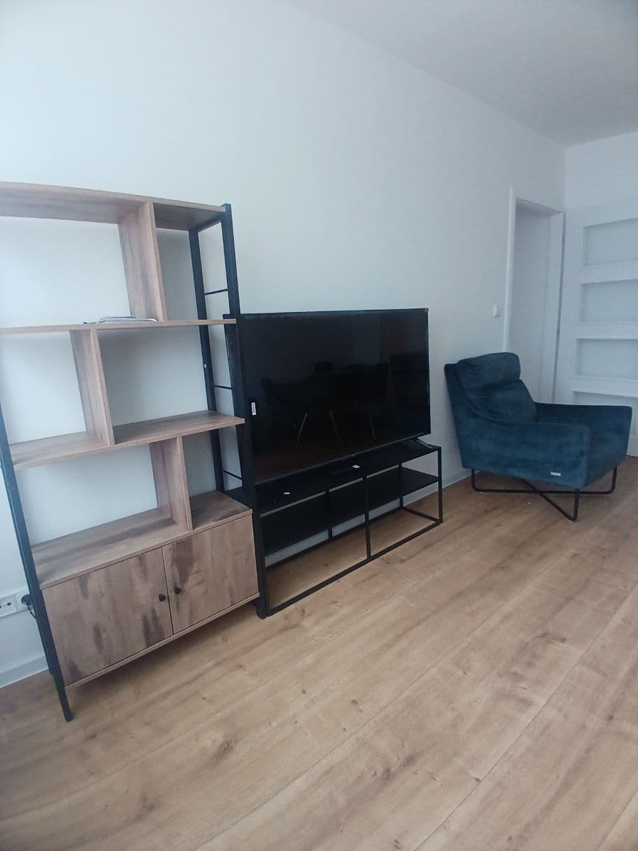 Pronájem bytu 2+kk 42 m², Kusého, Praha, Praha Pronájem bytu 2+kk 42 m², Kusého, Praha, Praha