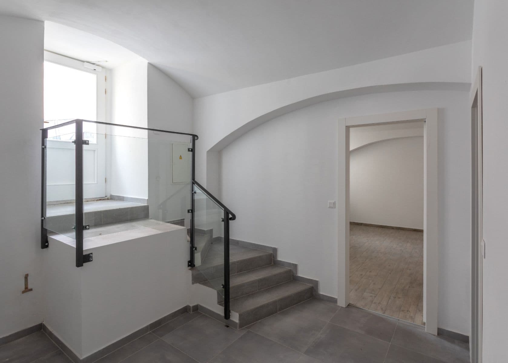 Prodej nebytového prostoru 42 m², Římská, Praha, Praha Prodej nebytového prostoru 42 m², Římská, Praha, Praha