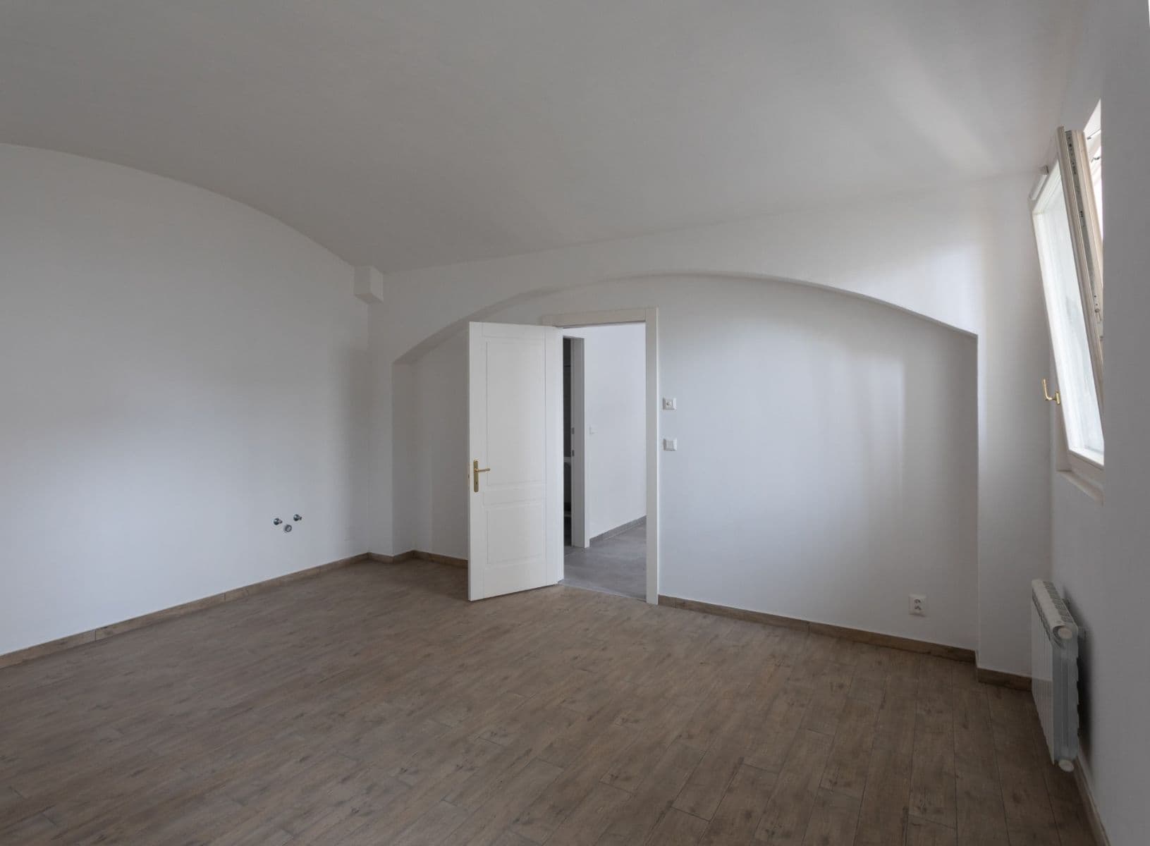 Prodej nebytového prostoru 42 m², Římská, Praha, Praha Prodej nebytového prostoru 42 m², Římská, Praha, Praha