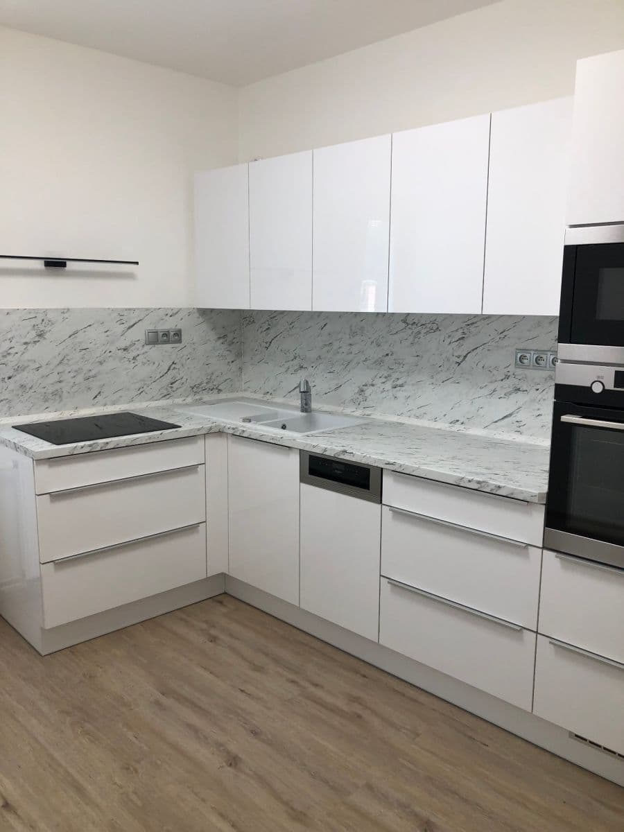 Pronájem bytu 3+1 76 m², Pellicova, Brno, Jihomoravský kraj Pronájem bytu 3+1 76 m², Pellicova, Brno, Jihomoravský kraj