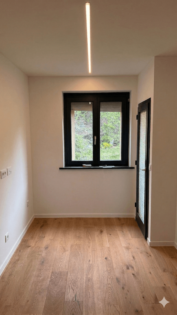 Prodej bytu 3+1 74 m², Kniebisstraße 10, Stuttgart, Bádensko-Württembersko Prodej bytu 3+1 74 m², Kniebisstraße 10, Stuttgart, Bádensko-Württembersko