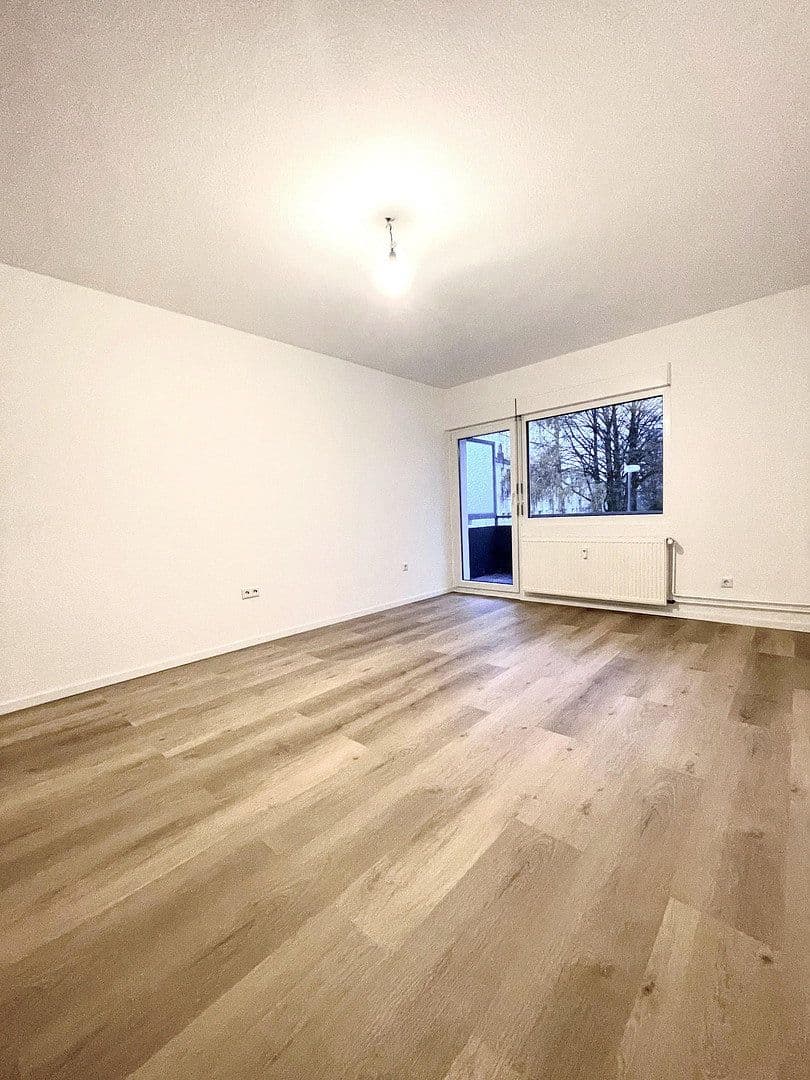 Pronájem bytu 3+1 71 m², Remscheid, Severní Porýní-Vestfálsko Pronájem bytu 3+1 71 m², Remscheid, Severní Porýní-Vestfálsko