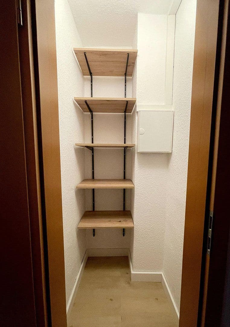 Pronájem bytu 3+1 71 m², Remscheid, Severní Porýní-Vestfálsko Pronájem bytu 3+1 71 m², Remscheid, Severní Porýní-Vestfálsko