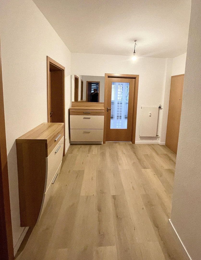 Pronájem bytu 3+1 71 m², Remscheid, Severní Porýní-Vestfálsko Pronájem bytu 3+1 71 m², Remscheid, Severní Porýní-Vestfálsko