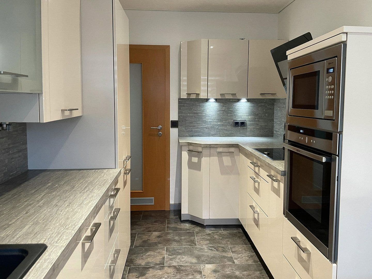 Pronájem bytu 3+1 71 m², Remscheid, Severní Porýní-Vestfálsko Pronájem bytu 3+1 71 m², Remscheid, Severní Porýní-Vestfálsko