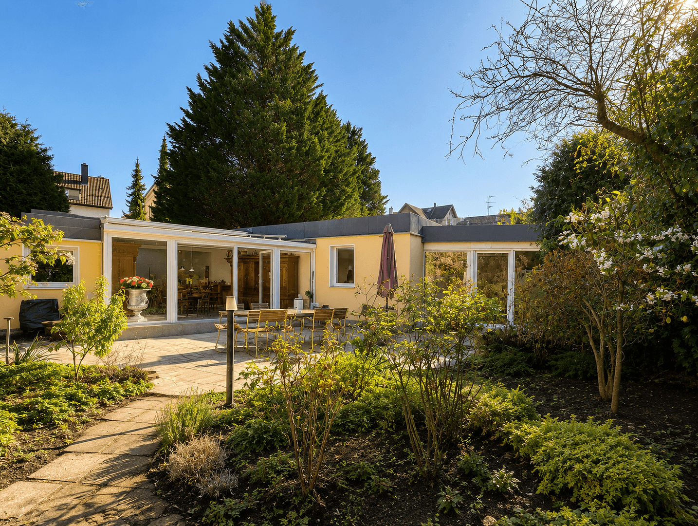 Prodej domu 187 m², pozemek 757 m², Braunschweig, Dolní Sasko Prodej domu 187 m², pozemek 757 m², Braunschweig, Dolní Sasko