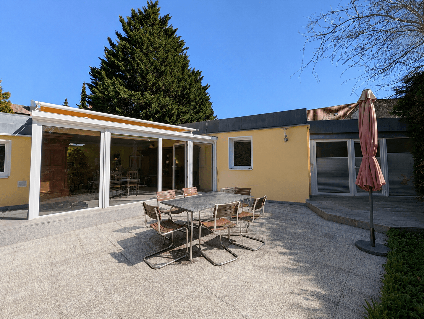 Prodej domu 187 m², pozemek 757 m², Braunschweig, Dolní Sasko Prodej domu 187 m², pozemek 757 m², Braunschweig, Dolní Sasko