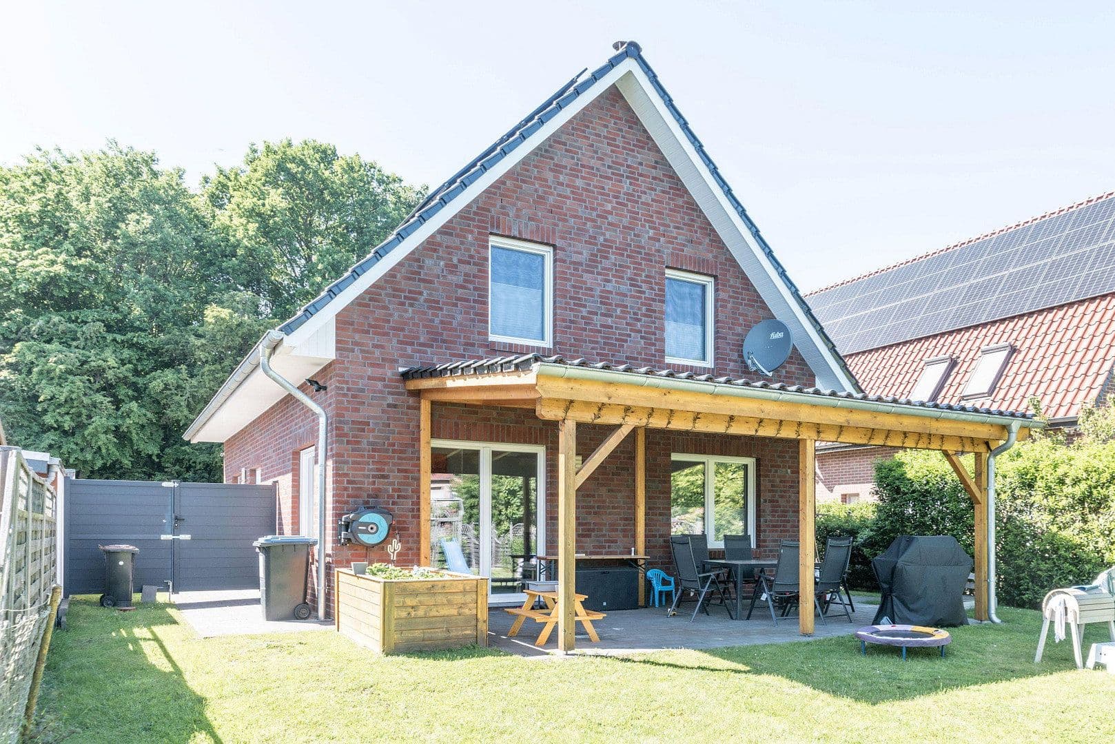 Prodej domu 143 m², pozemek 769 m², Bremen, Bremen Prodej domu 143 m², pozemek 769 m², Bremen, Bremen