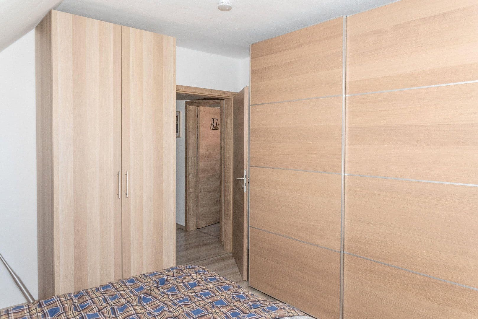 Prodej domu 143 m², pozemek 769 m², Bremen, Bremen Prodej domu 143 m², pozemek 769 m², Bremen, Bremen