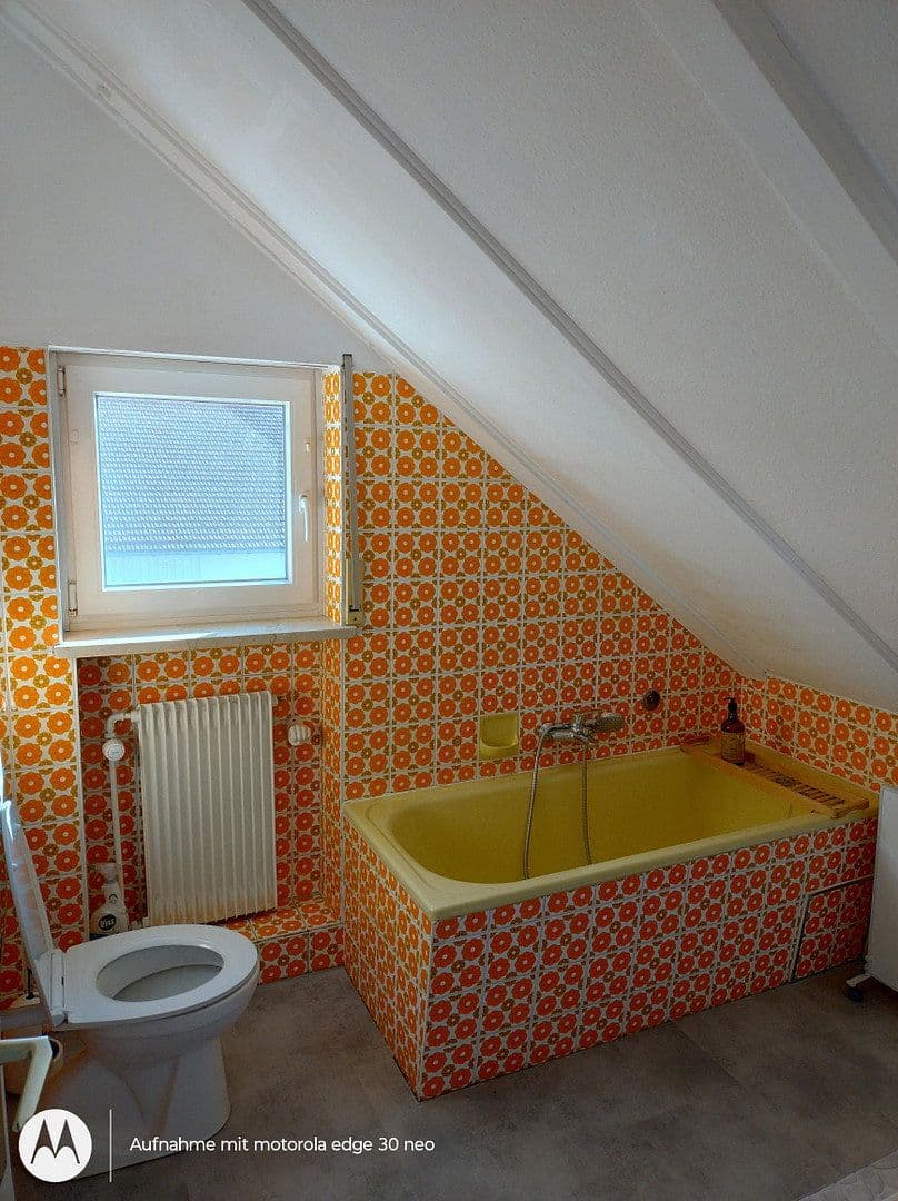 Prodej domu 143 m², pozemek 495 m², Adelshofen, Bavorsko Prodej domu 143 m², pozemek 495 m², Adelshofen, Bavorsko