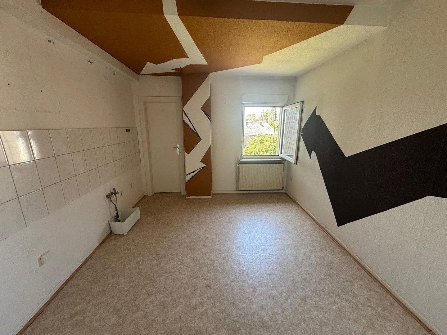 Pronájem bytu 2+1 51 m², Hohenzollernstraße 16, Troisdorf, Severní Porýní-Vestfálsko Pronájem bytu 2+1 51 m², Hohenzollernstraße 16, Troisdorf, Severní Porýní-Vestfálsko