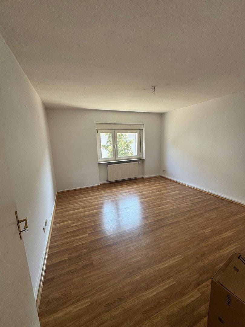 Pronájem bytu 2+1 51 m², Hohenzollernstraße 16, Troisdorf, Severní Porýní-Vestfálsko Pronájem bytu 2+1 51 m², Hohenzollernstraße 16, Troisdorf, Severní Porýní-Vestfálsko