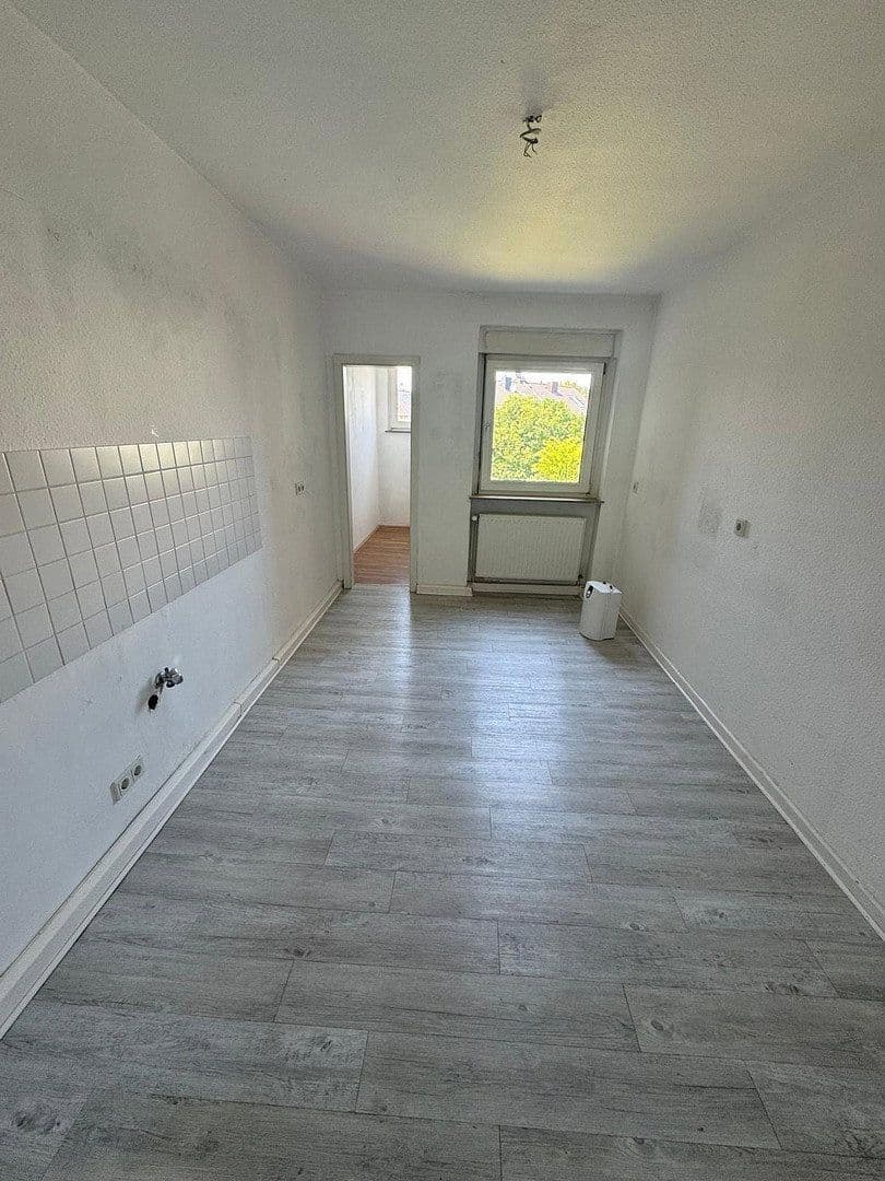 Pronájem bytu 2+1 51 m², Hohenzollernstraße 16, Troisdorf, Severní Porýní-Vestfálsko Pronájem bytu 2+1 51 m², Hohenzollernstraße 16, Troisdorf, Severní Porýní-Vestfálsko