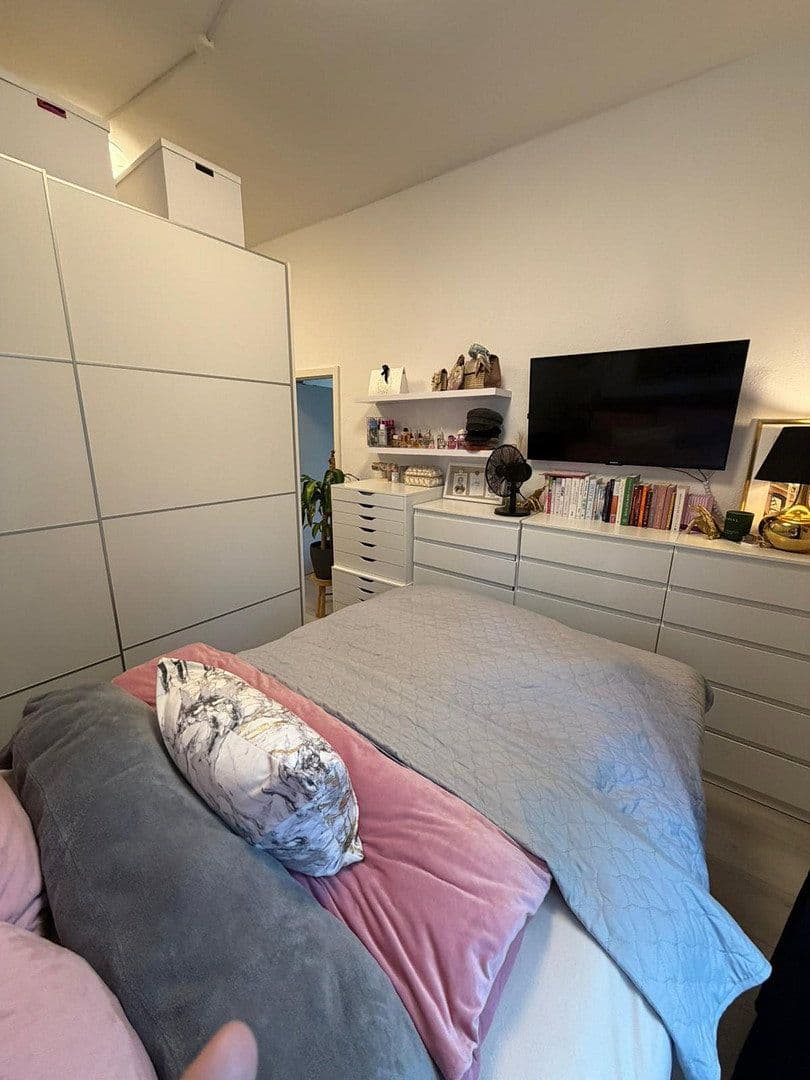 Prodej bytu 2+1 41 m², Röhrenstraße, Düsseldorf, Severní Porýní-Vestfálsko Prodej bytu 2+1 41 m², Röhrenstraße, Düsseldorf, Severní Porýní-Vestfálsko
