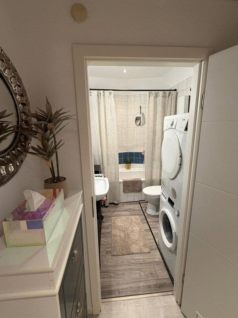 Prodej bytu 2+1 41 m², Röhrenstraße, Düsseldorf, Severní Porýní-Vestfálsko Prodej bytu 2+1 41 m², Röhrenstraße, Düsseldorf, Severní Porýní-Vestfálsko