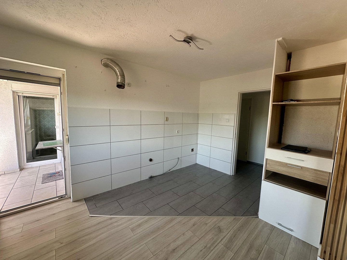 Pronájem bytu 3+1 81 m², Ringstraße 11, Walldürn, Bádensko-Württembersko Pronájem bytu 3+1 81 m², Ringstraße 11, Walldürn, Bádensko-Württembersko