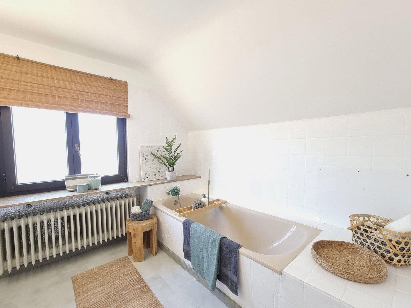 Prodej bytu 5+1 125 m², Lessingstr. 23, Singen (Hohentwiel), Bádensko-Württembersko Prodej bytu 5+1 125 m², Lessingstr. 23, Singen (Hohentwiel), Bádensko-Württembersko