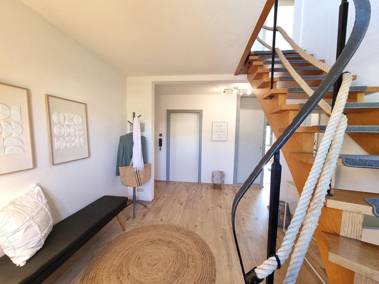 Prodej bytu 5+1 125 m², Lessingstr. 23, Singen (Hohentwiel), Bádensko-Württembersko Prodej bytu 5+1 125 m², Lessingstr. 23, Singen (Hohentwiel), Bádensko-Württembersko