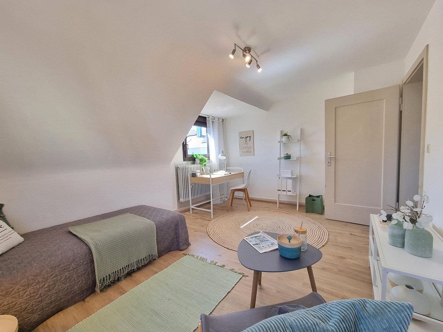 Prodej bytu 5+1 125 m², Lessingstr. 23, Singen (Hohentwiel), Bádensko-Württembersko Prodej bytu 5+1 125 m², Lessingstr. 23, Singen (Hohentwiel), Bádensko-Württembersko