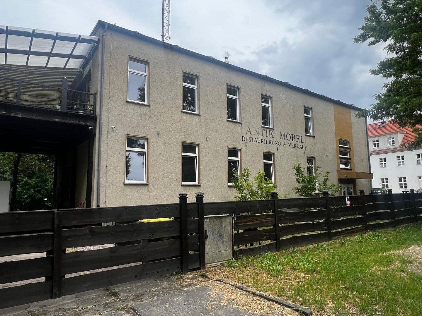 Prodej domu 540 m², pozemek 2.137 m², Akazienallee 10c, Wandlitz, Braniborsko Prodej domu 540 m², pozemek 2.137 m², Akazienallee 10c, Wandlitz, Braniborsko