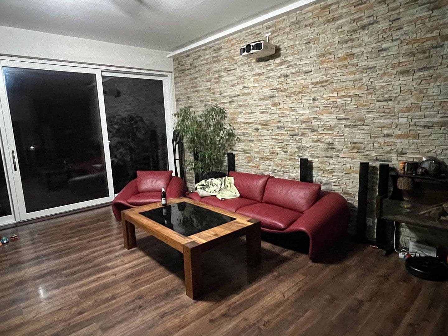 Prodej domu 540 m², pozemek 2.137 m², Akazienallee 10c, Wandlitz, Braniborsko Prodej domu 540 m², pozemek 2.137 m², Akazienallee 10c, Wandlitz, Braniborsko