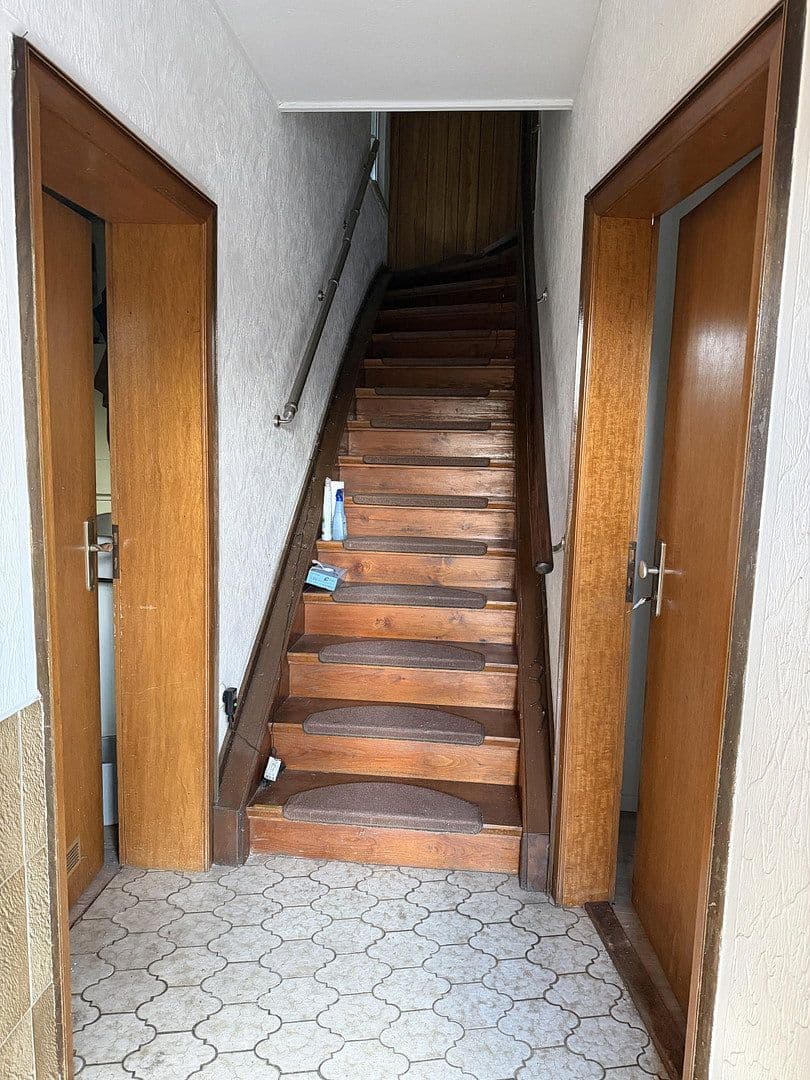 Prodej domu 213 m², pozemek 897 m², Witten, Severní Porýní-Vestfálsko Prodej domu 213 m², pozemek 897 m², Witten, Severní Porýní-Vestfálsko