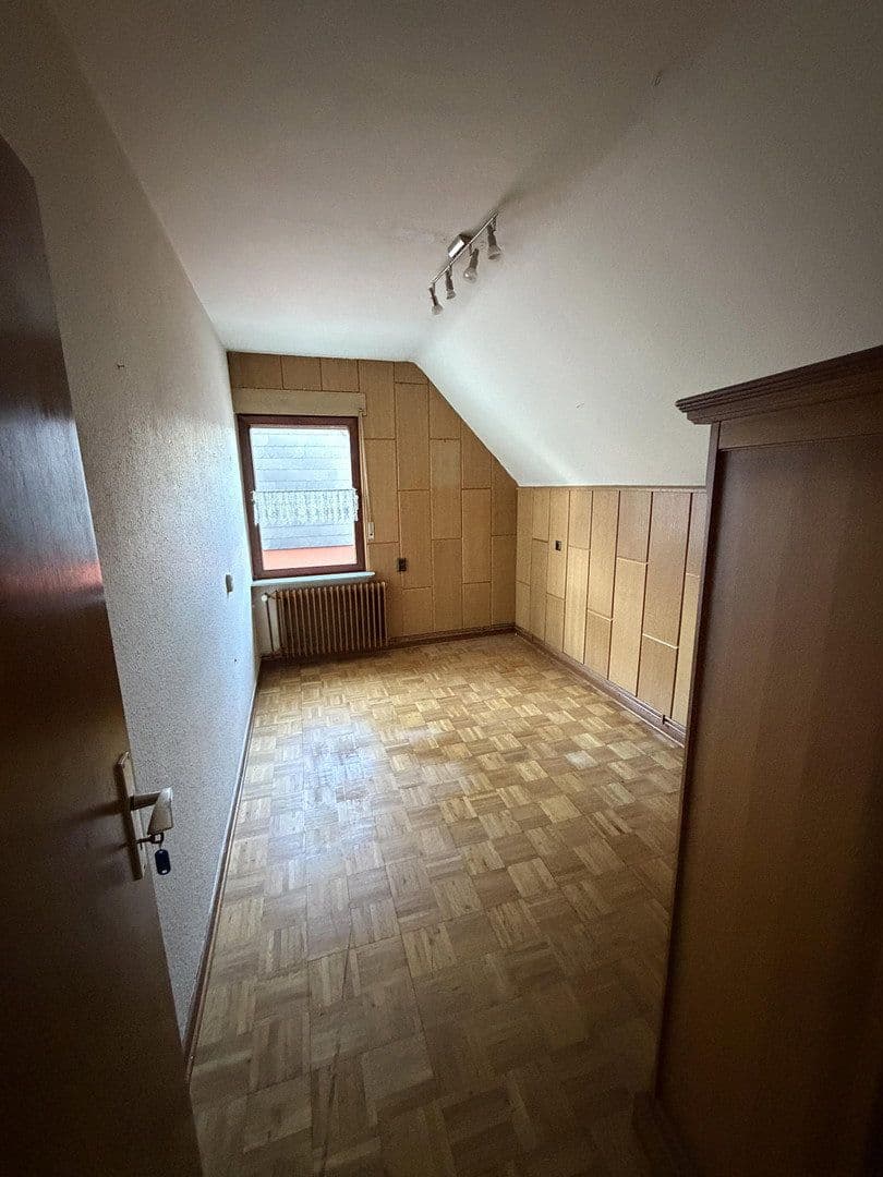 Prodej domu 213 m², pozemek 897 m², Witten, Severní Porýní-Vestfálsko Prodej domu 213 m², pozemek 897 m², Witten, Severní Porýní-Vestfálsko