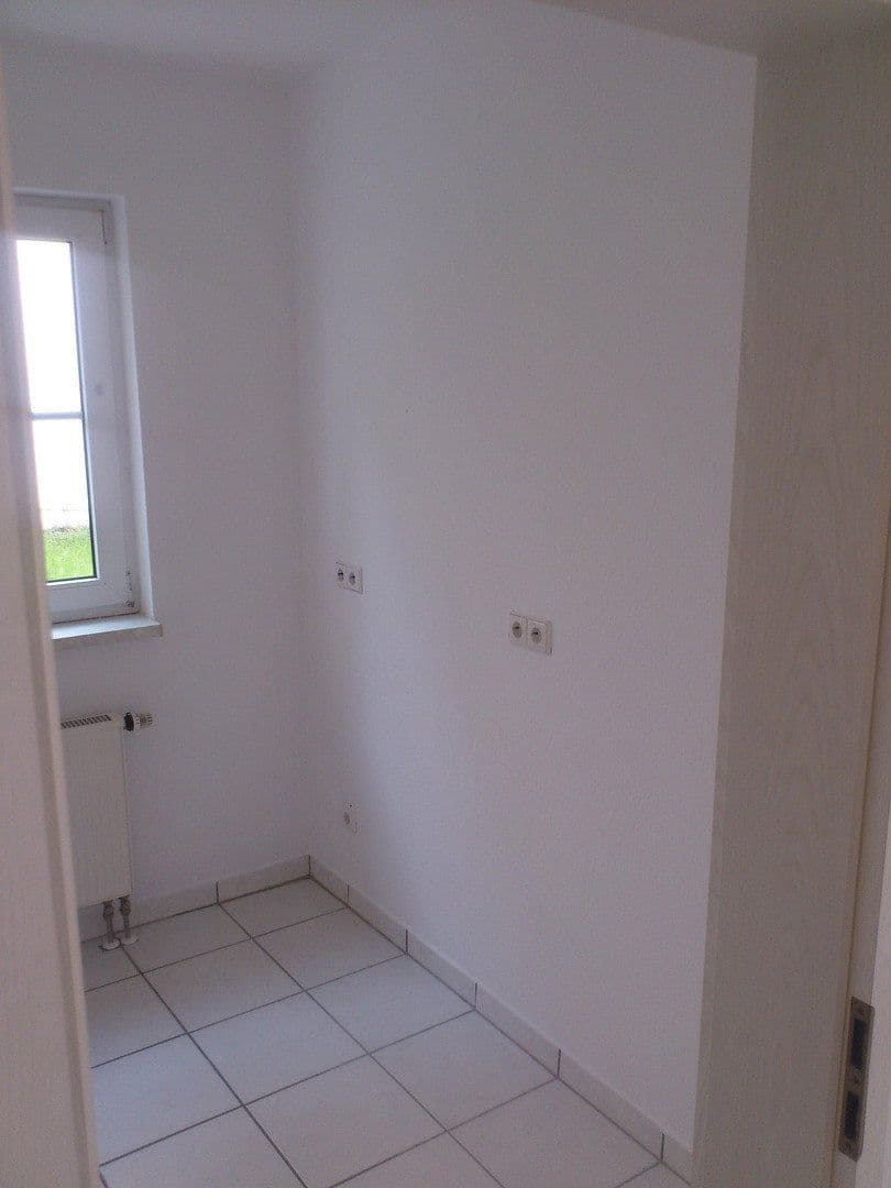 Pronájem bytu 2+1 55 m², Bergstrasse 24 a, Nörtershausen, Porýní-Falc Pronájem bytu 2+1 55 m², Bergstrasse 24 a, Nörtershausen, Porýní-Falc