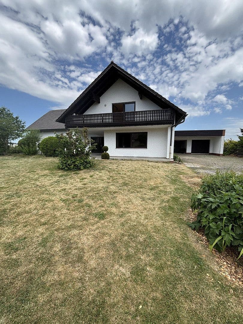Prodej domu 245 m², pozemek 1.197 m², Kümmersbruck, Bavorsko Prodej domu 245 m², pozemek 1.197 m², Kümmersbruck, Bavorsko