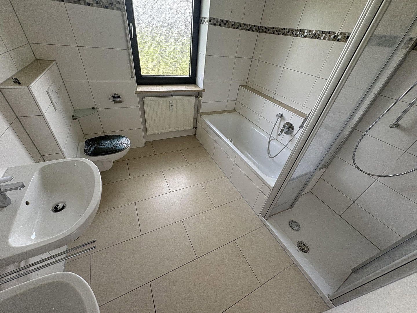 Prodej domu 245 m², pozemek 1.197 m², Kümmersbruck, Bavorsko Prodej domu 245 m², pozemek 1.197 m², Kümmersbruck, Bavorsko