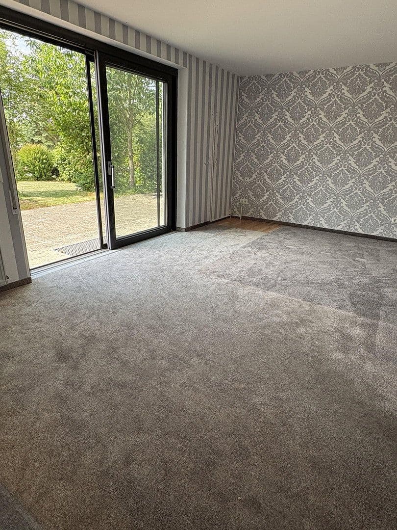 Prodej domu 245 m², pozemek 1.197 m², Kümmersbruck, Bavorsko Prodej domu 245 m², pozemek 1.197 m², Kümmersbruck, Bavorsko