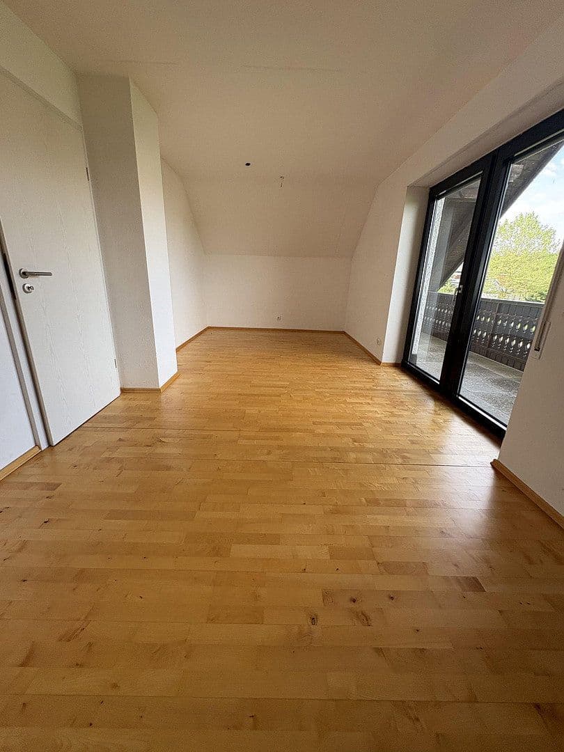 Prodej domu 245 m², pozemek 1.197 m², Kümmersbruck, Bavorsko Prodej domu 245 m², pozemek 1.197 m², Kümmersbruck, Bavorsko