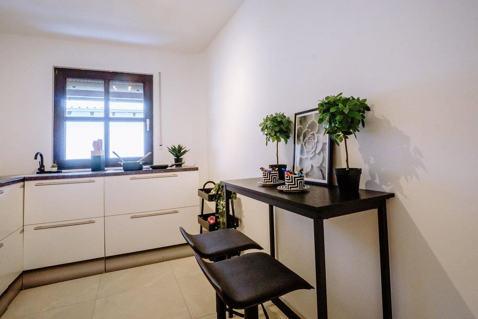 Prodej bytu 3+1 82 m², Stieglitzweg 2, München, Bavorsko Prodej bytu 3+1 82 m², Stieglitzweg 2, München, Bavorsko