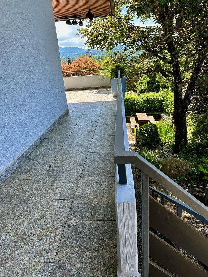 Prodej domu 345 m², pozemek 780 m², Oberer Rain 15, Gaggenau, Bádensko-Württembersko Prodej domu 345 m², pozemek 780 m², Oberer Rain 15, Gaggenau, Bádensko-Württembersko