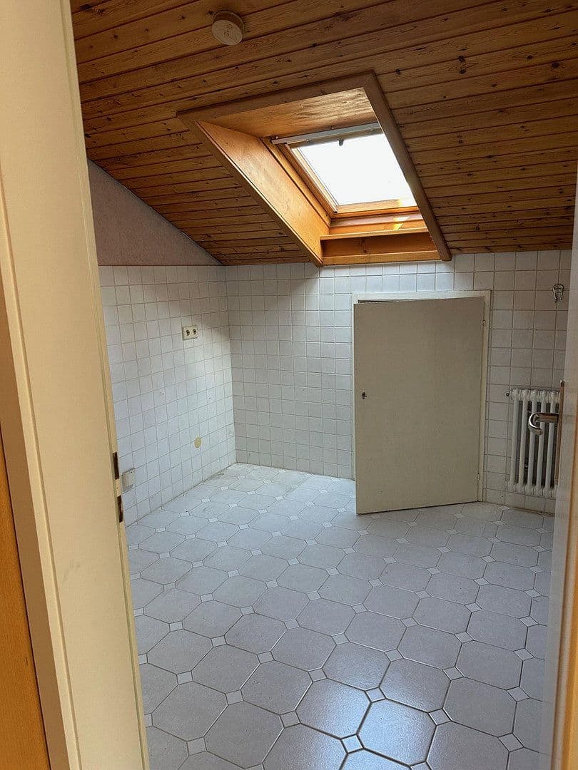 Prodej domu 345 m², pozemek 780 m², Oberer Rain 15, Gaggenau, Bádensko-Württembersko Prodej domu 345 m², pozemek 780 m², Oberer Rain 15, Gaggenau, Bádensko-Württembersko