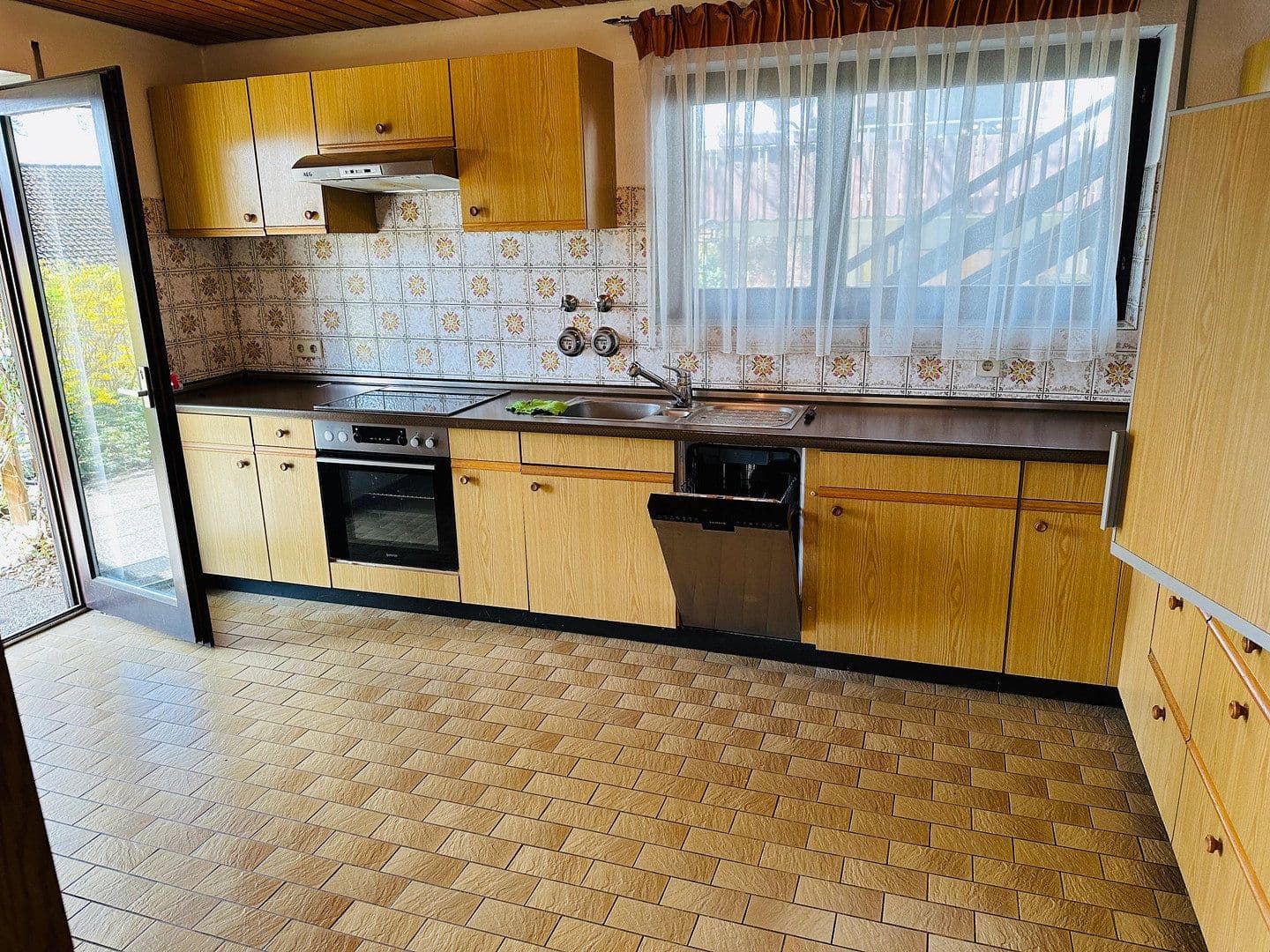 Prodej domu 345 m², pozemek 780 m², Oberer Rain 15, Gaggenau, Bádensko-Württembersko Prodej domu 345 m², pozemek 780 m², Oberer Rain 15, Gaggenau, Bádensko-Württembersko