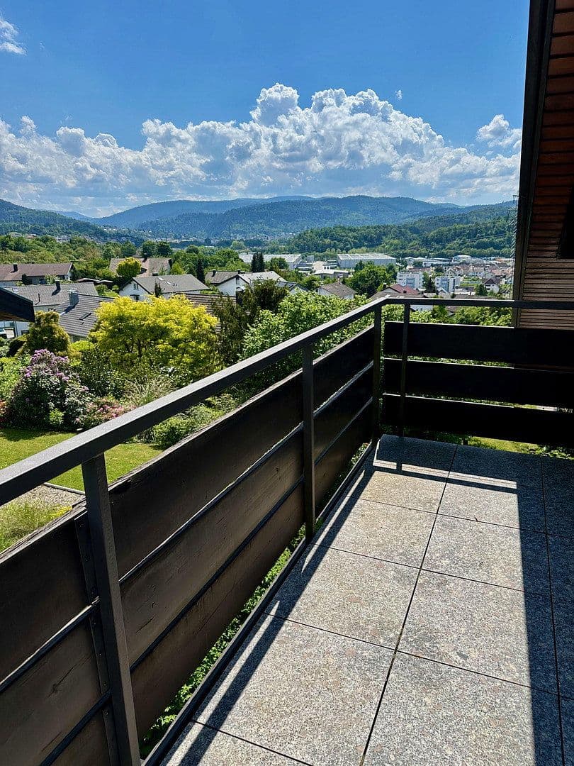 Prodej domu 345 m², pozemek 780 m², Oberer Rain 15, Gaggenau, Bádensko-Württembersko Prodej domu 345 m², pozemek 780 m², Oberer Rain 15, Gaggenau, Bádensko-Württembersko