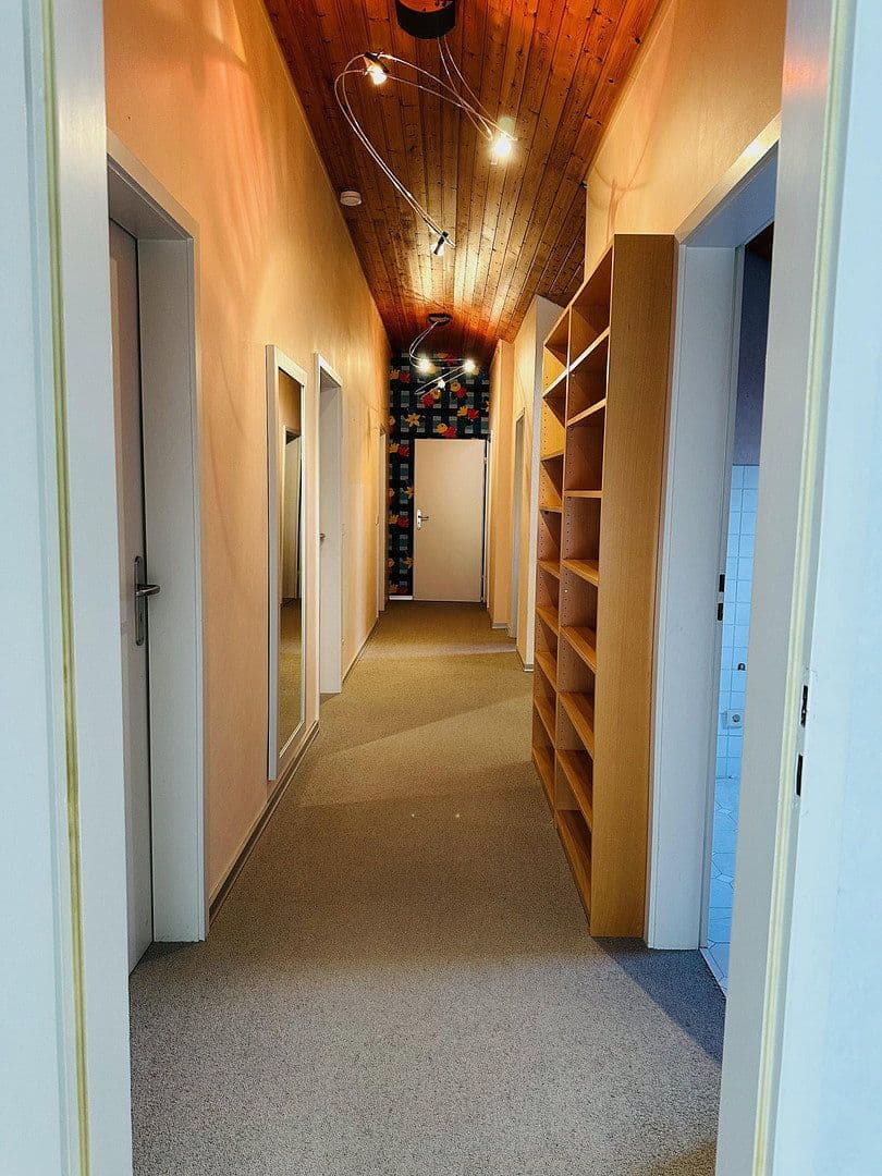 Prodej domu 345 m², pozemek 780 m², Oberer Rain 15, Gaggenau, Bádensko-Württembersko Prodej domu 345 m², pozemek 780 m², Oberer Rain 15, Gaggenau, Bádensko-Württembersko