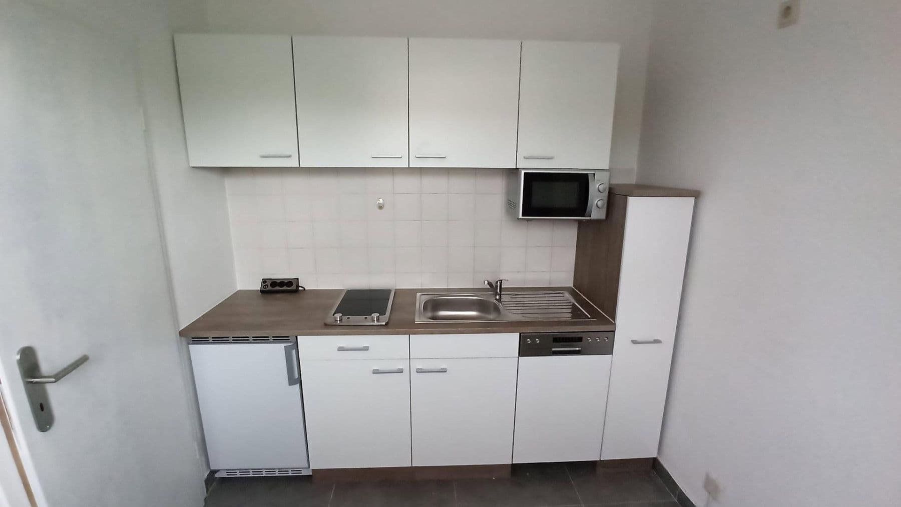 Pronájem bytu 1+1 46 m², Gieselherplatz 2, Ludwigshafen, Porýní-Falc Pronájem bytu 1+1 46 m², Gieselherplatz 2, Ludwigshafen, Porýní-Falc