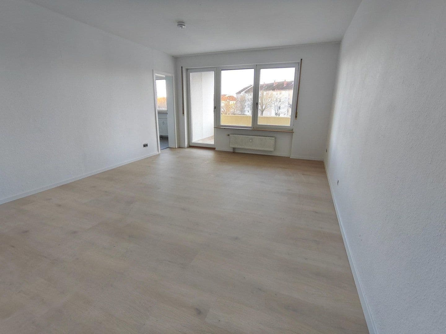 Pronájem bytu 1+1 46 m², Gieselherplatz 2, Ludwigshafen, Porýní-Falc Pronájem bytu 1+1 46 m², Gieselherplatz 2, Ludwigshafen, Porýní-Falc