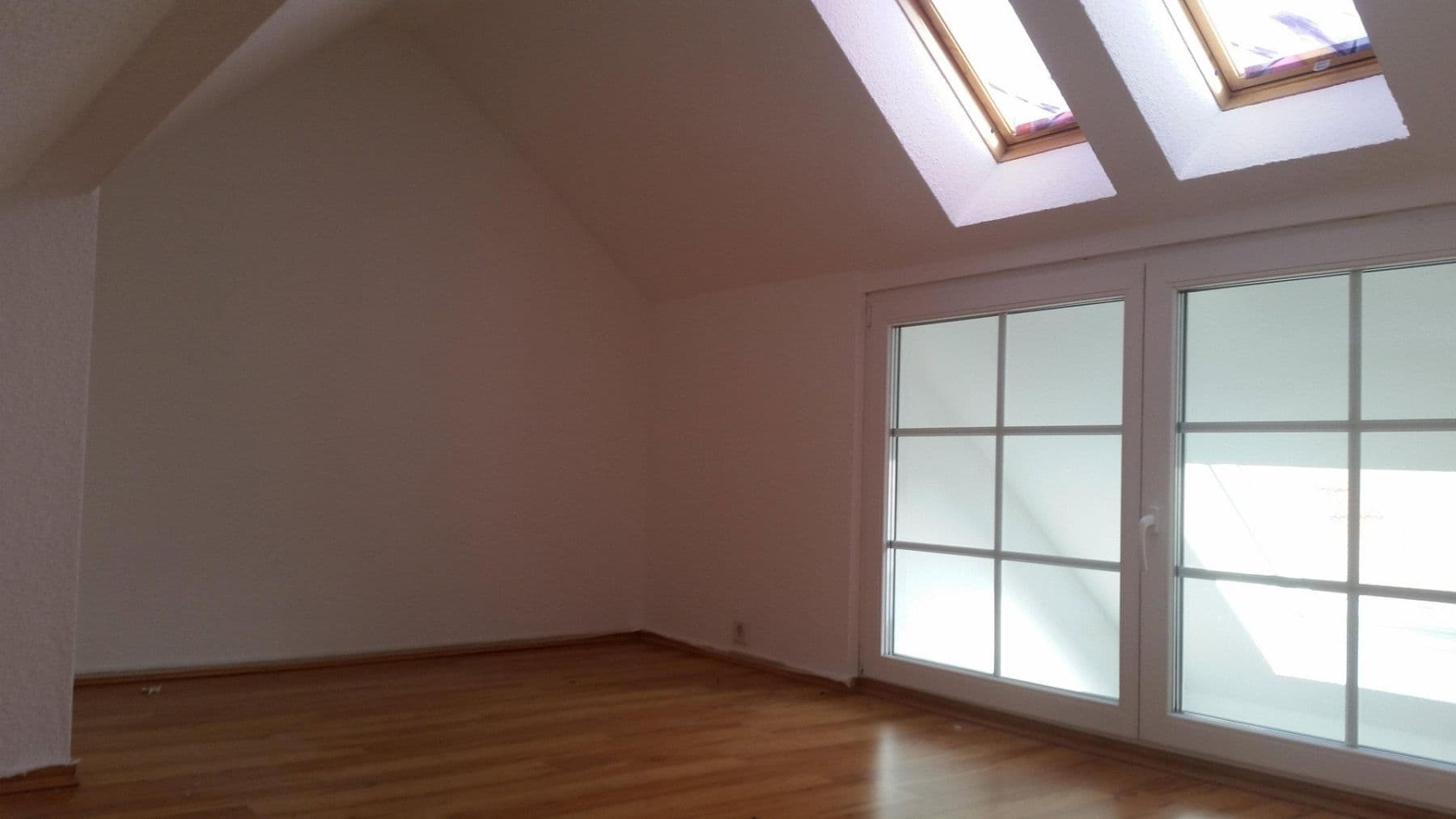 Prodej domu 150 m², pozemek 692 m², Reichelsheim (Wetterau), Hessen Prodej domu 150 m², pozemek 692 m², Reichelsheim (Wetterau), Hessen