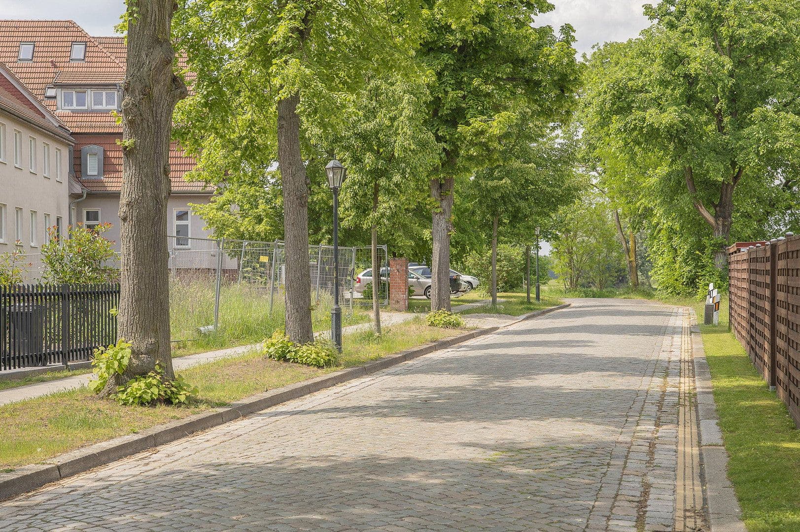 Prodej pozemku 1.300 m², Heinrich-Heine-Straße 49c, Storkow (Mark), Braniborsko Prodej pozemku 1.300 m², Heinrich-Heine-Straße 49c, Storkow (Mark), Braniborsko