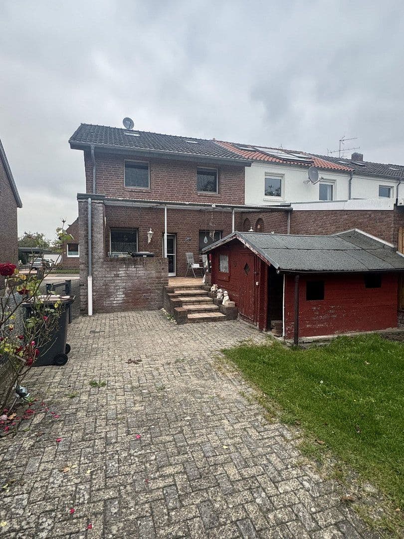 Prodej domu 110 m², pozemek 332 m², Emmerich am Rhein, Severní Porýní-Vestfálsko Prodej domu 110 m², pozemek 332 m², Emmerich am Rhein, Severní Porýní-Vestfálsko
