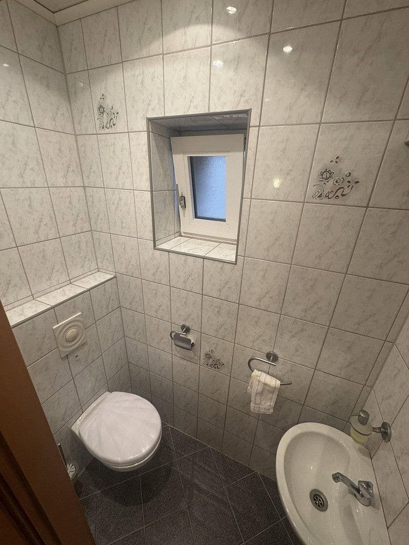 Prodej domu 110 m², pozemek 332 m², Emmerich am Rhein, Severní Porýní-Vestfálsko Prodej domu 110 m², pozemek 332 m², Emmerich am Rhein, Severní Porýní-Vestfálsko